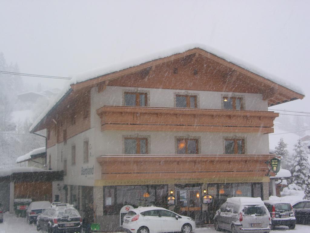 Hotel Haus Bergland Fieberbrunn Zewnętrze zdjęcie
