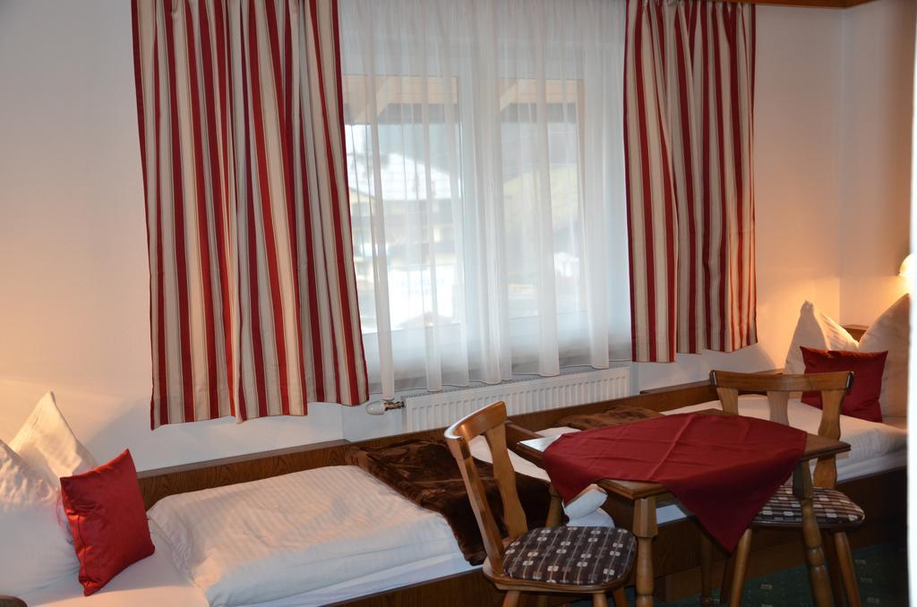 Hotel Haus Bergland Fieberbrunn Zewnętrze zdjęcie